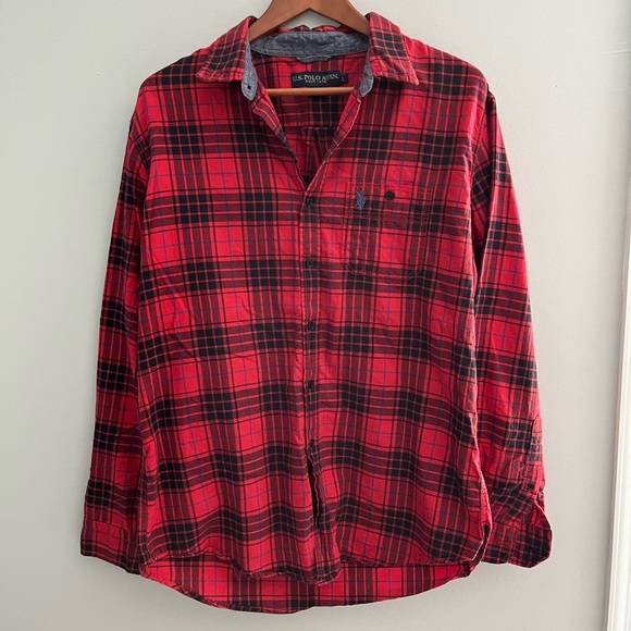 U.S. Polo Assn. Men’s Red Black Plaid Long Sleeve Button Down Shirt - Picture 1 of 4